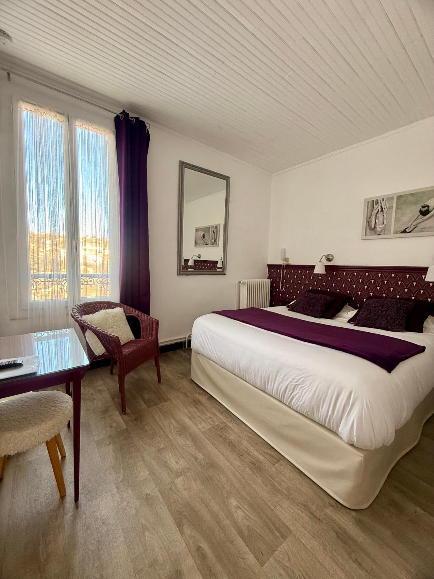 Le Grand Hotel Forcalquier Zewnętrze zdjęcie