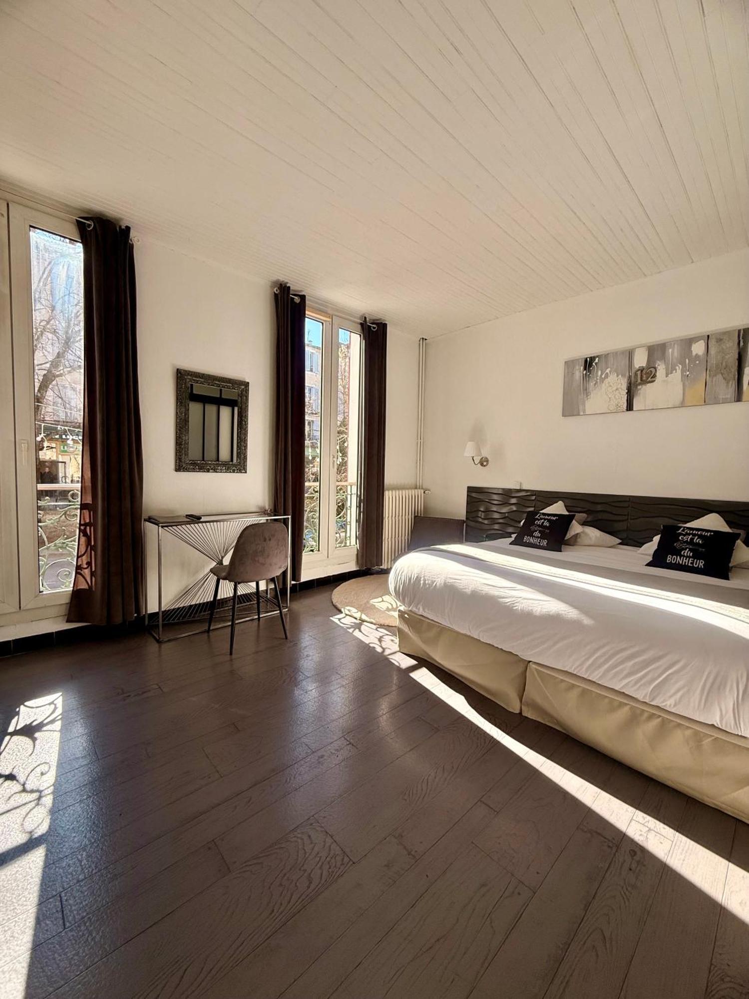 Le Grand Hotel Forcalquier Zewnętrze zdjęcie