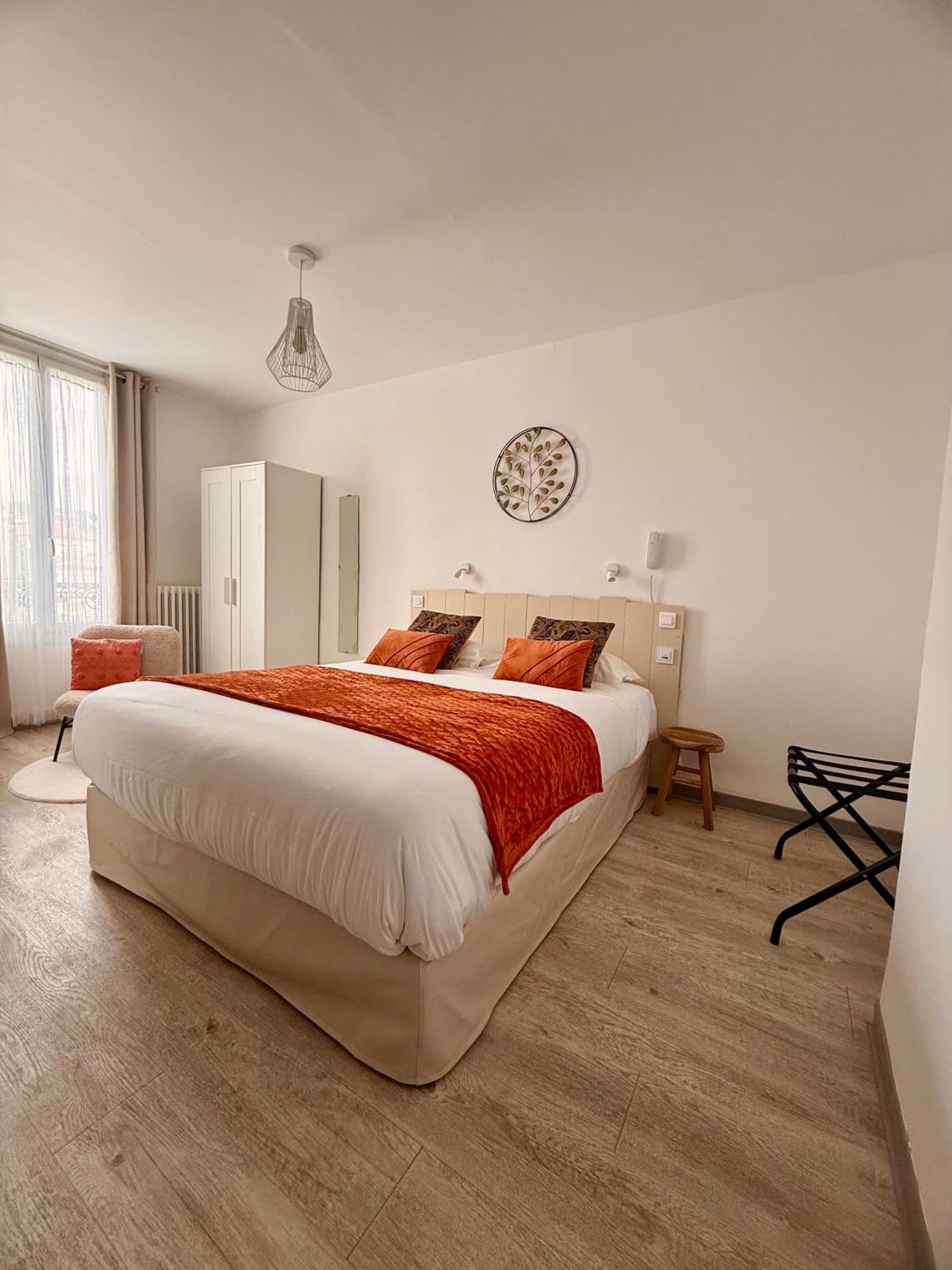 Le Grand Hotel Forcalquier Zewnętrze zdjęcie